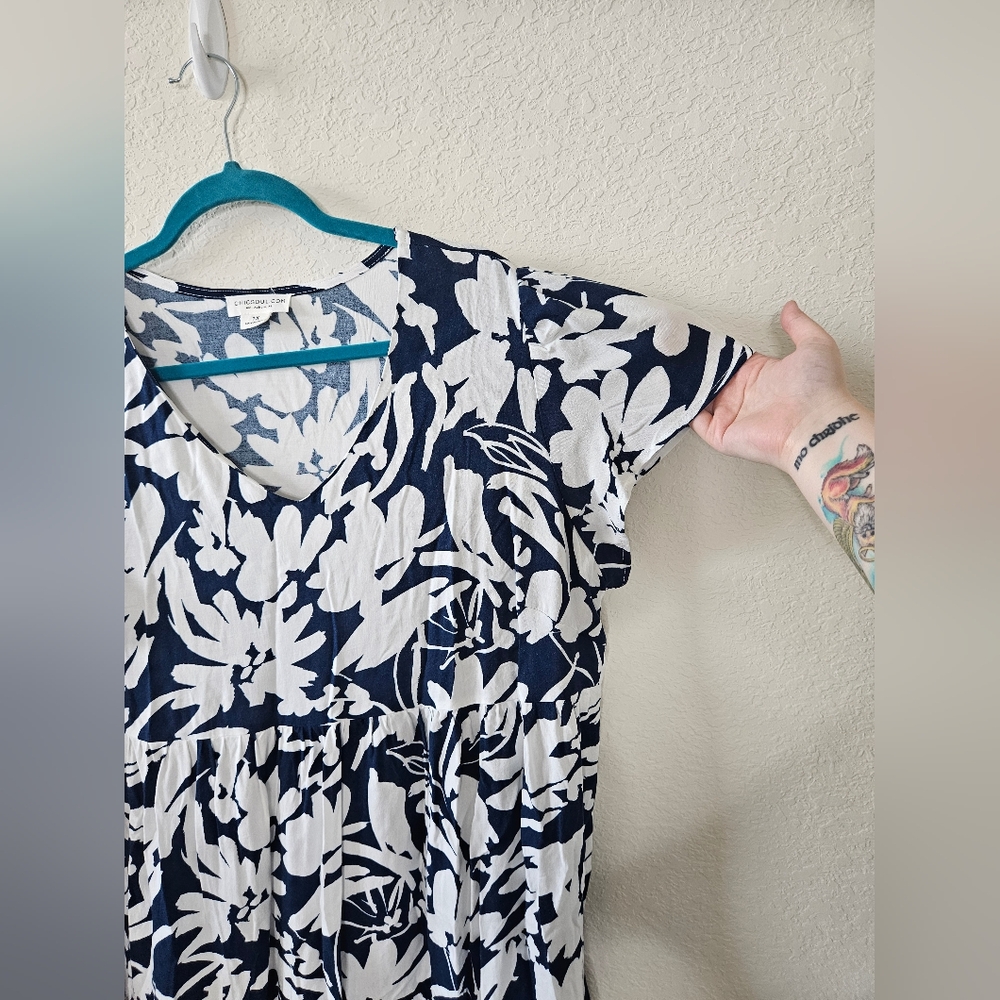 NWOT! Chic Soul Navy and White Boho Floral Mini Dress with Flutter Sleeves! - Picture 4 of 10